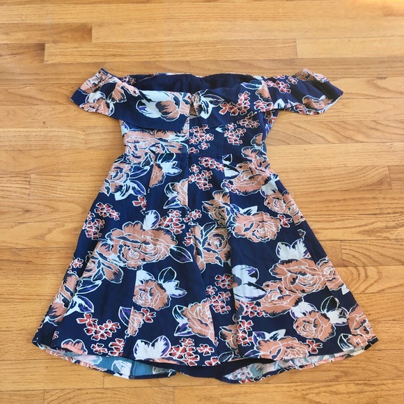 Lovers+Friends Off Shoulder Dress - Picture 2 of 4